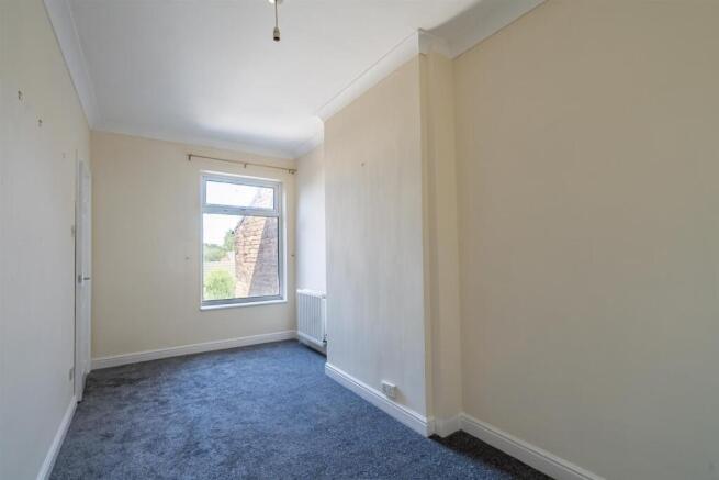 3 bed Terraced for sale Image 9