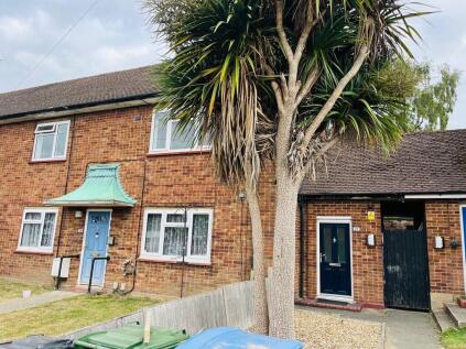 Louvain Way, Watford