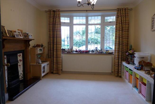 Belbroughton Rd, 84, Dining.jpg