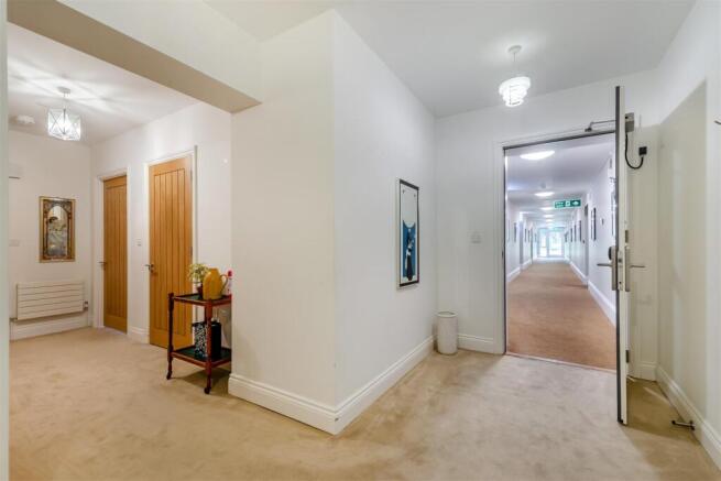 8650995-interior09.jpg