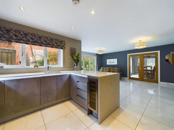 Stunning Open Plan Living Kitchen