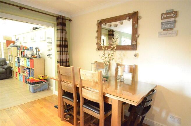 Dining Area 02