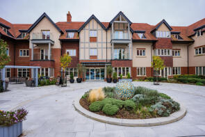 Apartment 6, Burchmore House, Stanhope Way, Caddington LU1 4GP