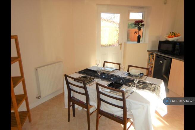 Kitchen/ Dining Room