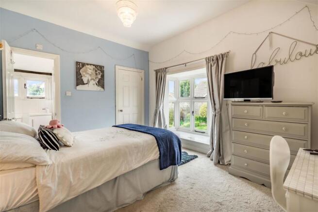 8502472-interior28.jpg