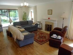 Bright Drawing room