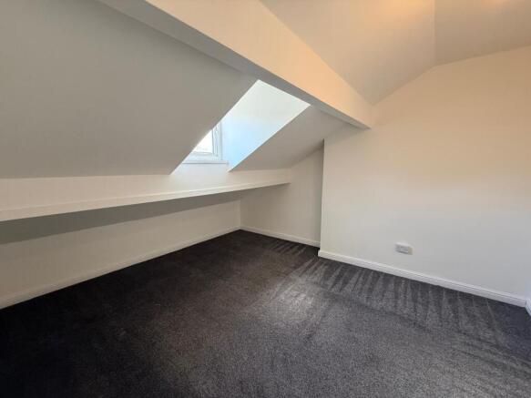 2 bed Flat to rent Image 9