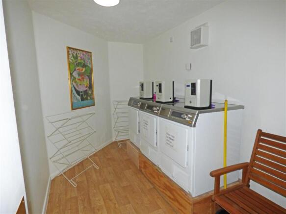 Laundry/drying room