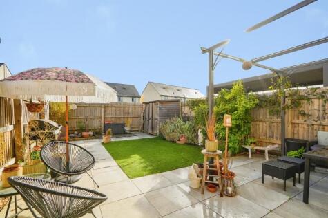 Lemongrass Road, BICESTER