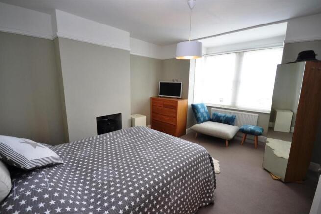 Bed 1.JPG