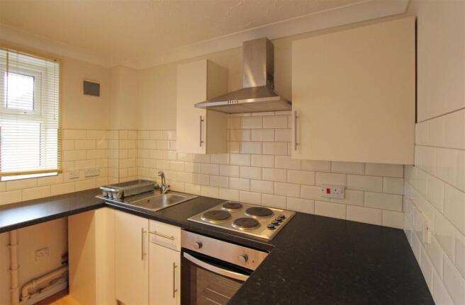 Kitchen 2 New.jpg