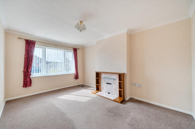 Woodstock Road, Stratton St Margaret, Swindon, SN3 photo 3