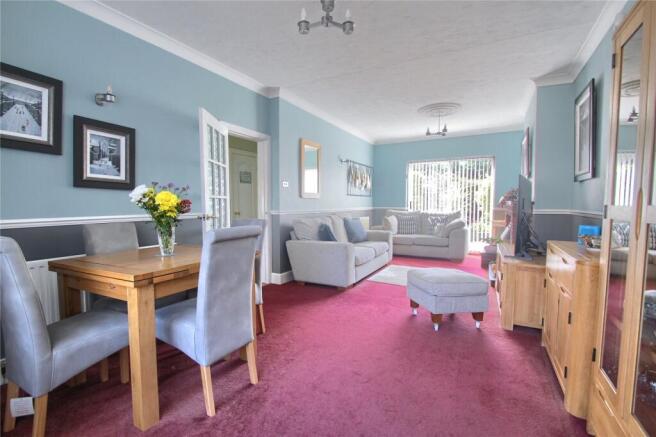 3 bed Semi-Detached for sale Image 4