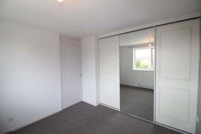 Bedroom 1 (2)