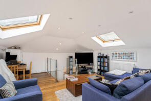 50, Ball's Pond Road, London N1 4AP