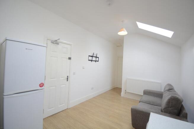 living area 2