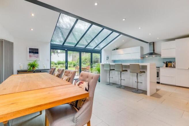 Kitchen/Dining