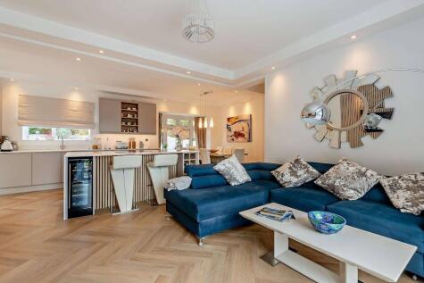 Motcombe Road, Canford Cliffs