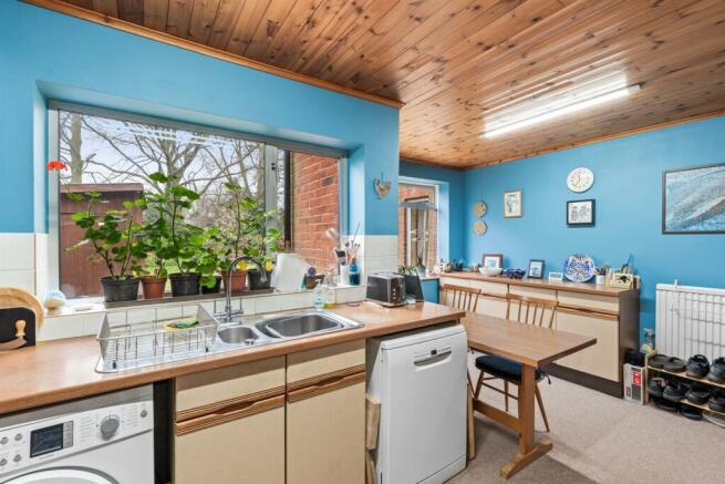 144ChristchurchRd-015.jpg