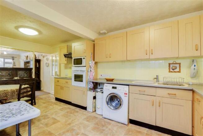 EXTENDED KITCHEN DINER