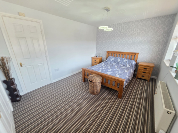 4 bed Detached for sale Image 12