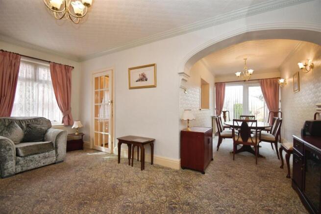 f8f39bf6-U 20 2823 29.JPG