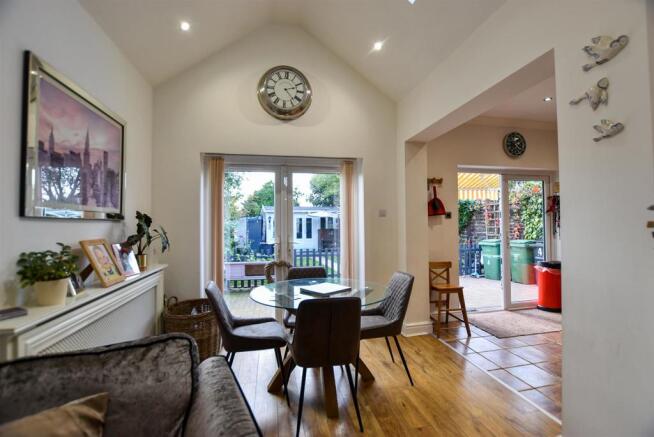 # Dining Area.jpg