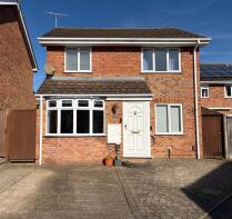 64, Lowbrook Drive, Maidenhead SL6 3XR