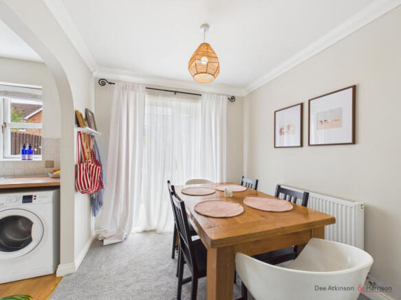 3 bed Semi-Detached for sale Image 10