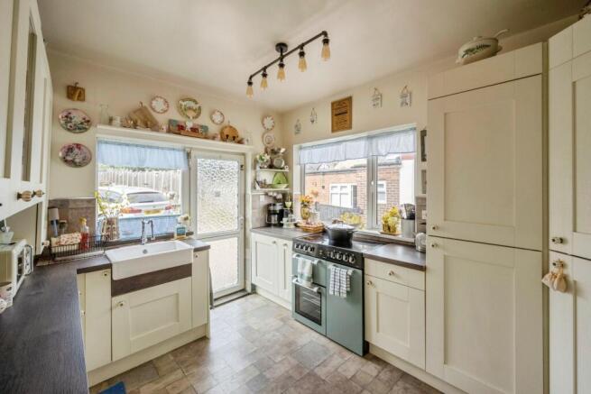 3 bed Semi-Detached for sale Image 10