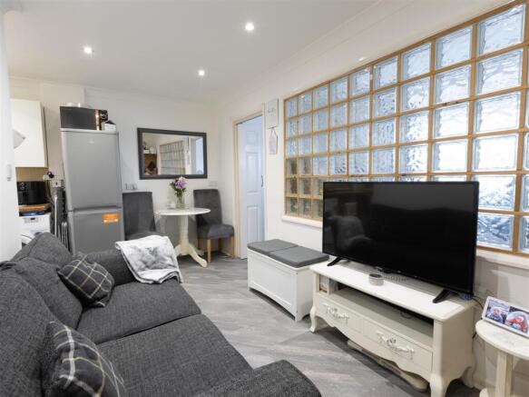 Kingsdale Court 10.jpg