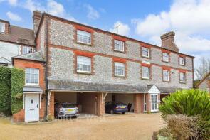 2, Old Poor House Cottages, Mount Pleasant, Arundel BN18 9BD