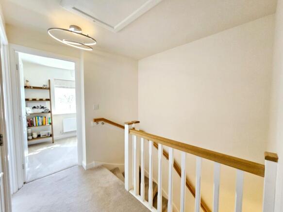 3 bed Semi-Detached for sale Image 9