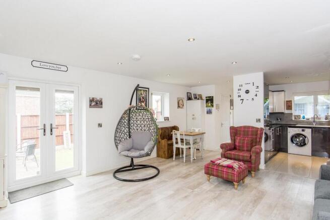 Open Plan Living & Dining Photo Two