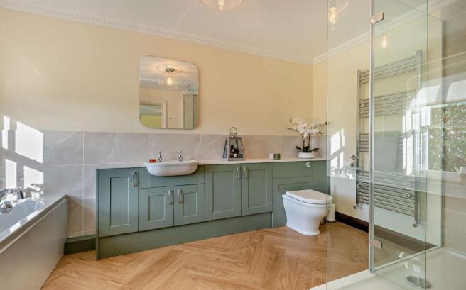 Bed 2 Ensuite