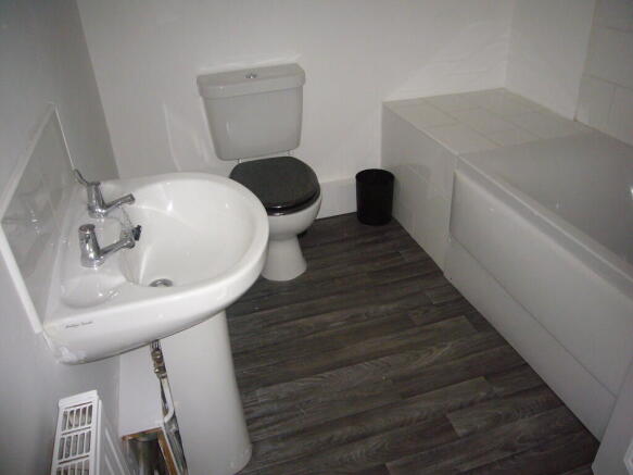 1 bed Flat to rent Image 4
