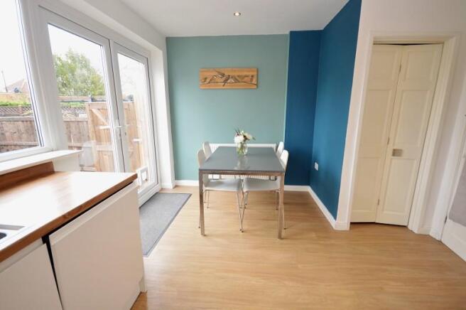 Kitchen/Dining Extra Photo
