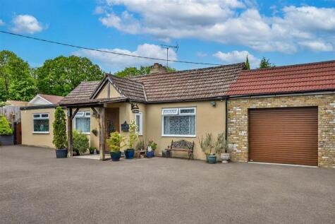 Foxes Grove, Hutton, Brentwood