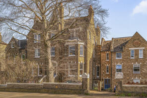 Flat J, 25, Wickham Road, London SE4 1PL