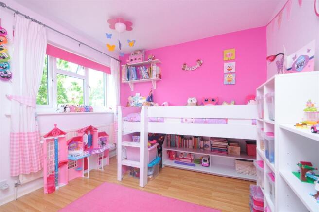 bedroom (2).jpg