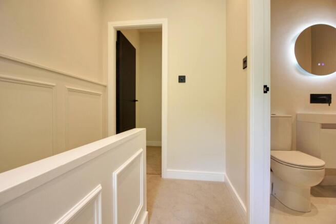 4 bed Terraced for sale Image 10