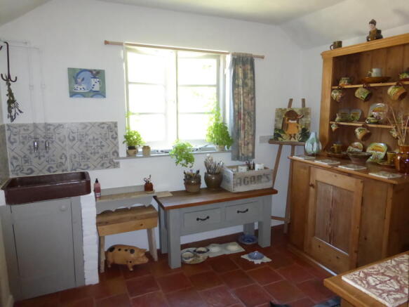 Photo 18
