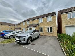 49, Hickory Way, Chippenham SN15 1FP