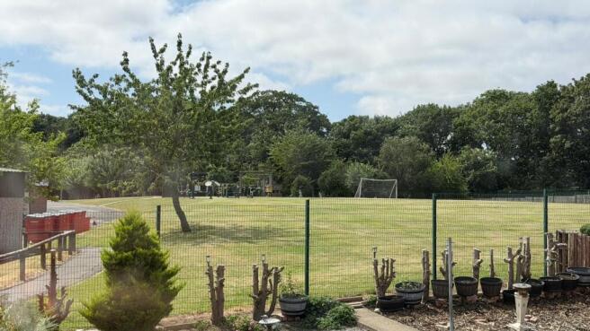 3 bed Semi-Detached Bungalow for sale Image 10