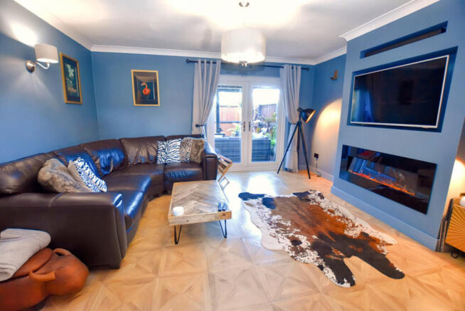 Lounge 1