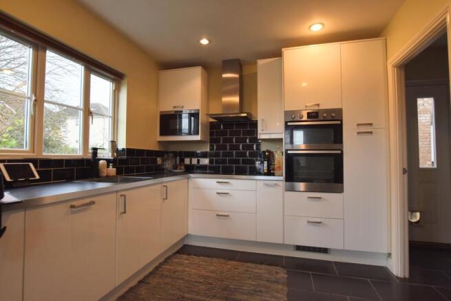 24 Blanchland Circle kitchen