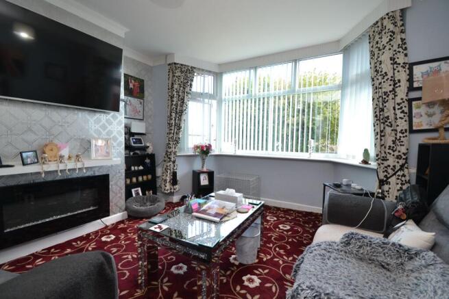2 bed Semi-Detached Bungalow for sale Image 2