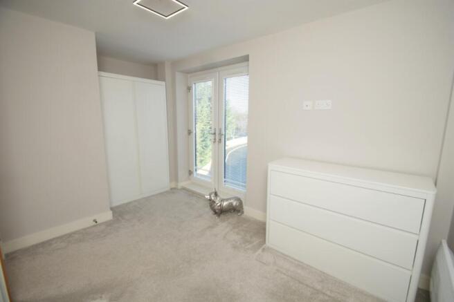 2 bed Flat to rent Image 9