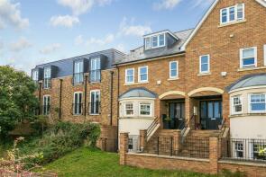 21, Hill House Drive, Hampton TW12 2FD