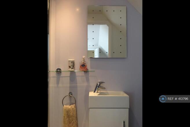 Twin Bathroom